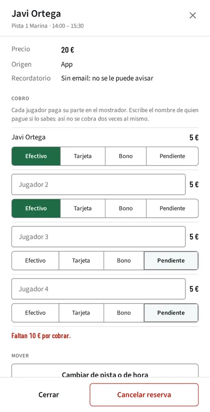 Hoja de una reserva en el mostrador: las cuatro partes del precio, dos cobradas en efectivo y dos pendientes.